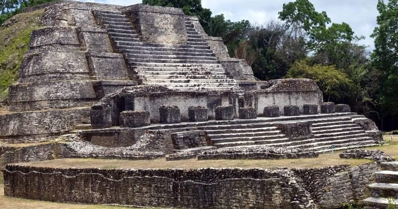 Private three-day Belize tour package with Maya ruins, wildlife, cave tubing, and river adventure